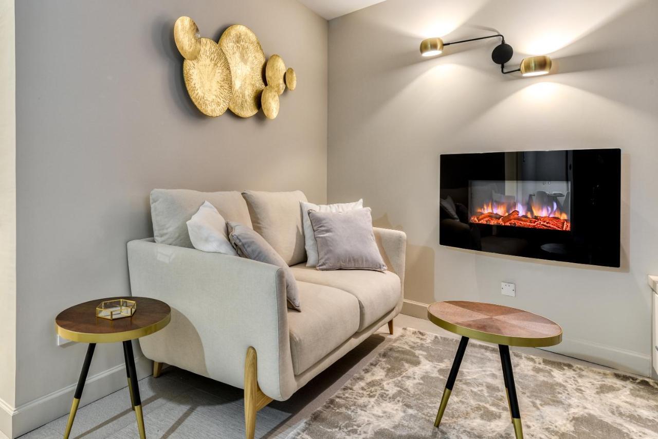 Apartment Les De Laure - O Lit Divin, Instant De Volupte, Balneo Sauna, Climatisation, Netflix, 160m De La Cite Medievale Carcassonne