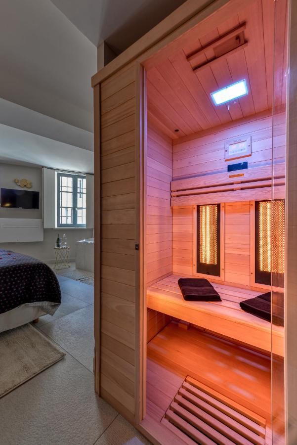 Apartment Les De Laure - O Lit Divin, Instant De Volupte, Balneo Sauna, Climatisation, Netflix, 160m De La Cite Medievale Carcassonne